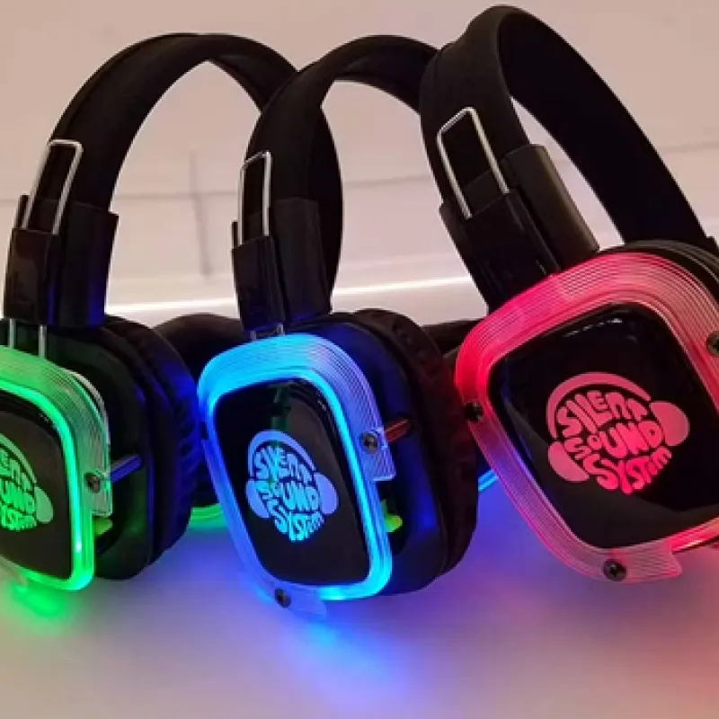 Los tres canales de audio del sistema EKKO en verde, azul y rojo